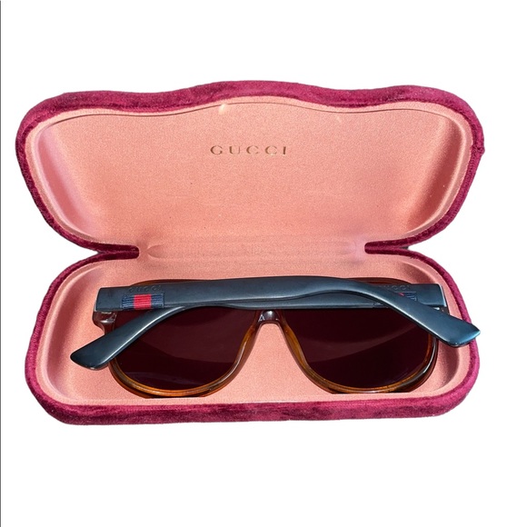 ‼️SOLD‼️GUCCI *!100 %AUTHENTICS!*
Havana Aviator Sunglasses
GG0009S-002 59 - Picture 6 of 11